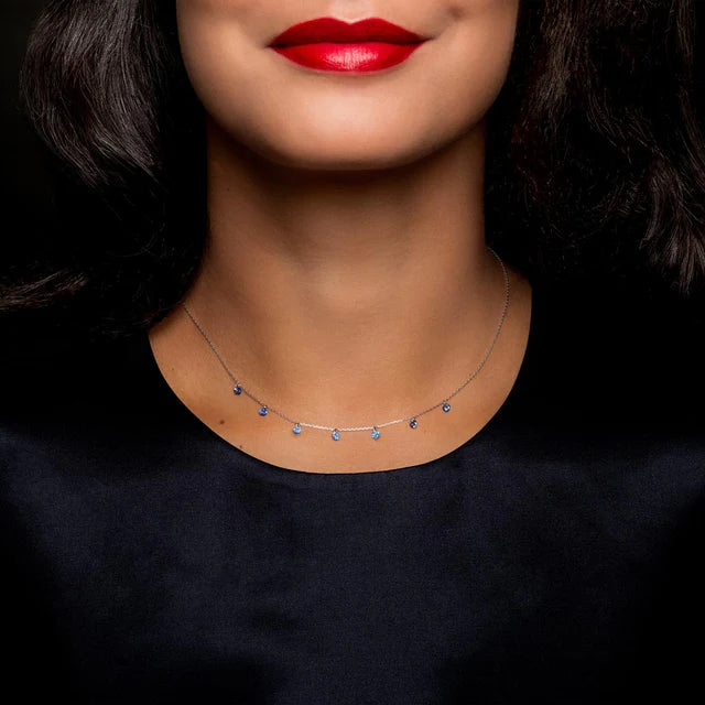 Collier Confetti or blanc saphirs bleus 0.90ct