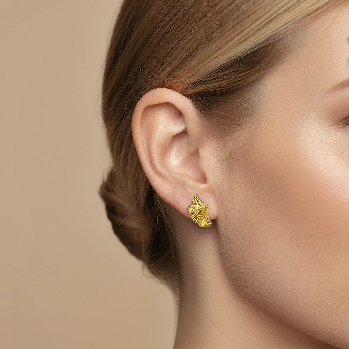 Boucles d'oreilles Fanora PVD doré et diamants petit modèle