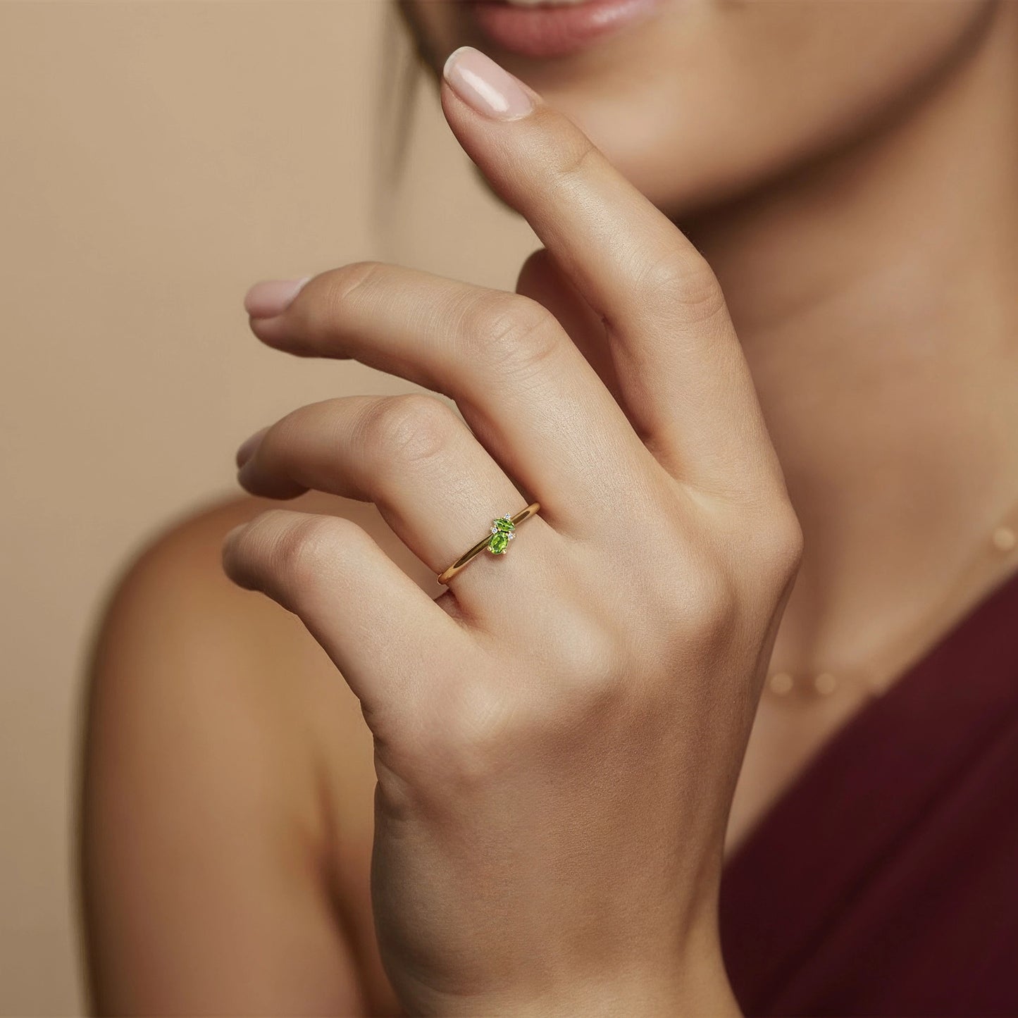 Bague Peridelle PVD doré, péridots et diamants