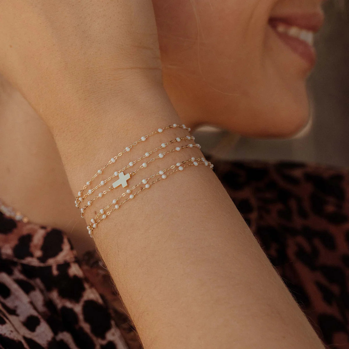 Bracelet Opale Croix or jaune 17cm