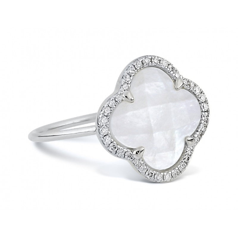 Bague Victoria nacre blanche or blanc et diamants