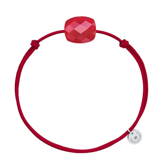 Bracelet quartz rouge cordon rouge coussin argent