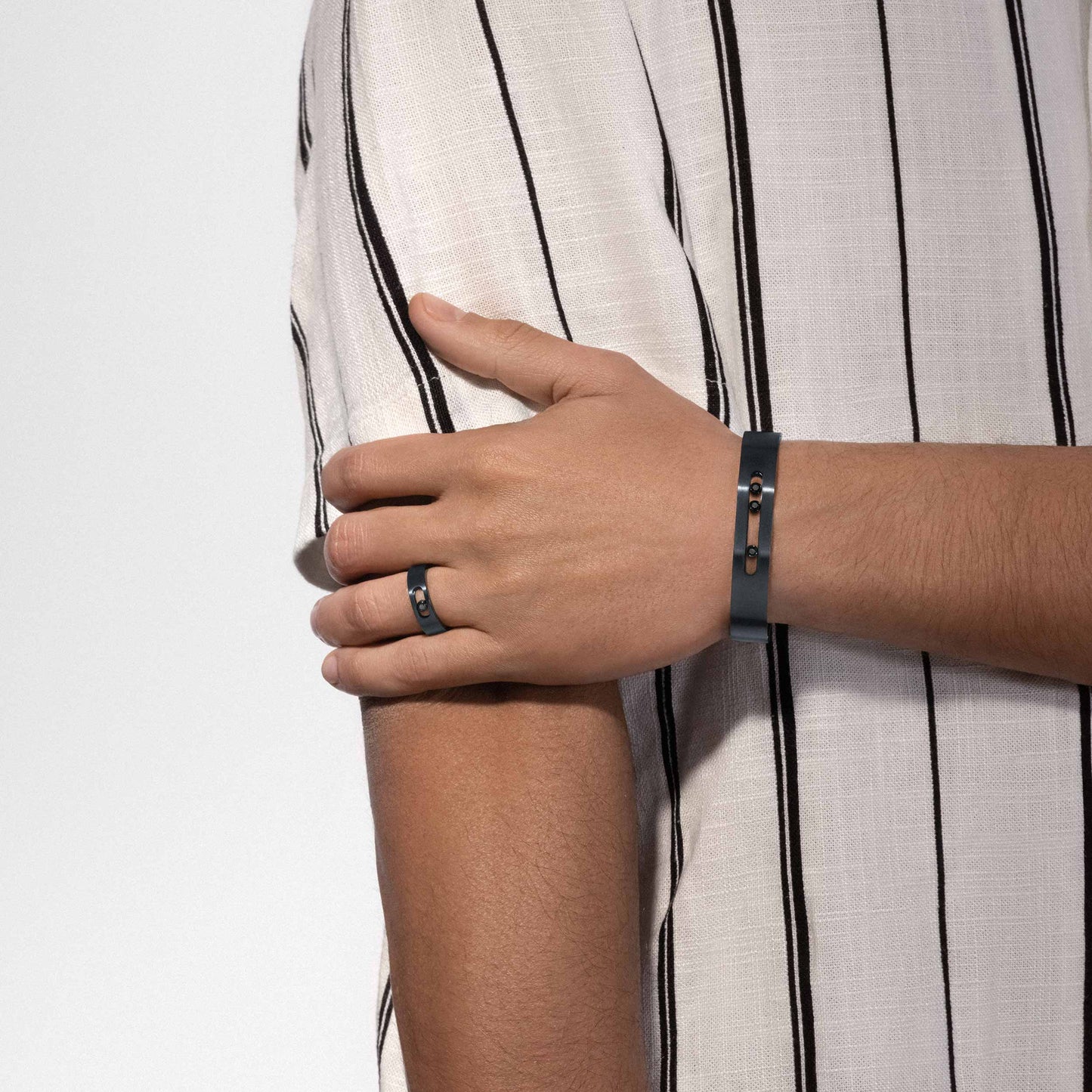 Bangle Move Titanium Titane Black